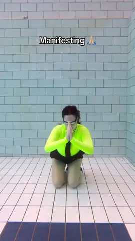 Manifesting 🙏🏼 Dua Lipa - Training Season Underwater #dualipa #trainingseason #underwater #manifesting #silviasolymosyova 