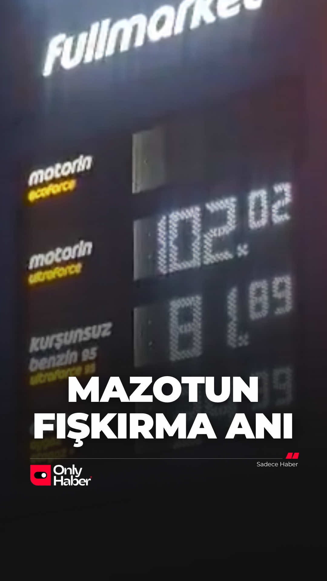 Motorine gelen zamla birlikte litre fiyatı 100 TL’yi geçti. Zammın tabelalara yansıması da sosyal medyada gündem oldu. #mazot #motorin #dizel #zam #akaryakıt