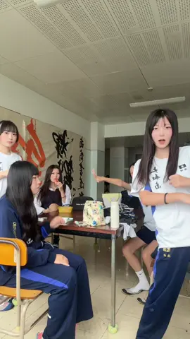 お弁当食べる時間ダイスキ❤️ #jk #ljkの素敵な思い出 #社不 #08 #09 