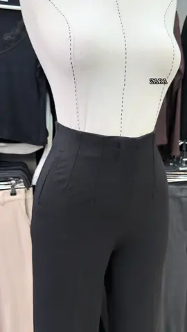 ‎پۆشاکی بێساران | Besaran Clothing  شیکپۆشی ئەوە نییە سەرنجی کەسەکان ڕابکێشیت، ئەوەیە لە مێشکیاندا بمێنیتەوە🩷 📍 سلێمانی - مەحکەمەی کۆن - تەلاری میر - دوکانی ژمارە ٢ ⚜️ پۆشاکی بێساران 📦 گەیاندنمان هەیە بۆ هەموو شوێنێک 📞 07701468993 Snapchat:p_besarann 