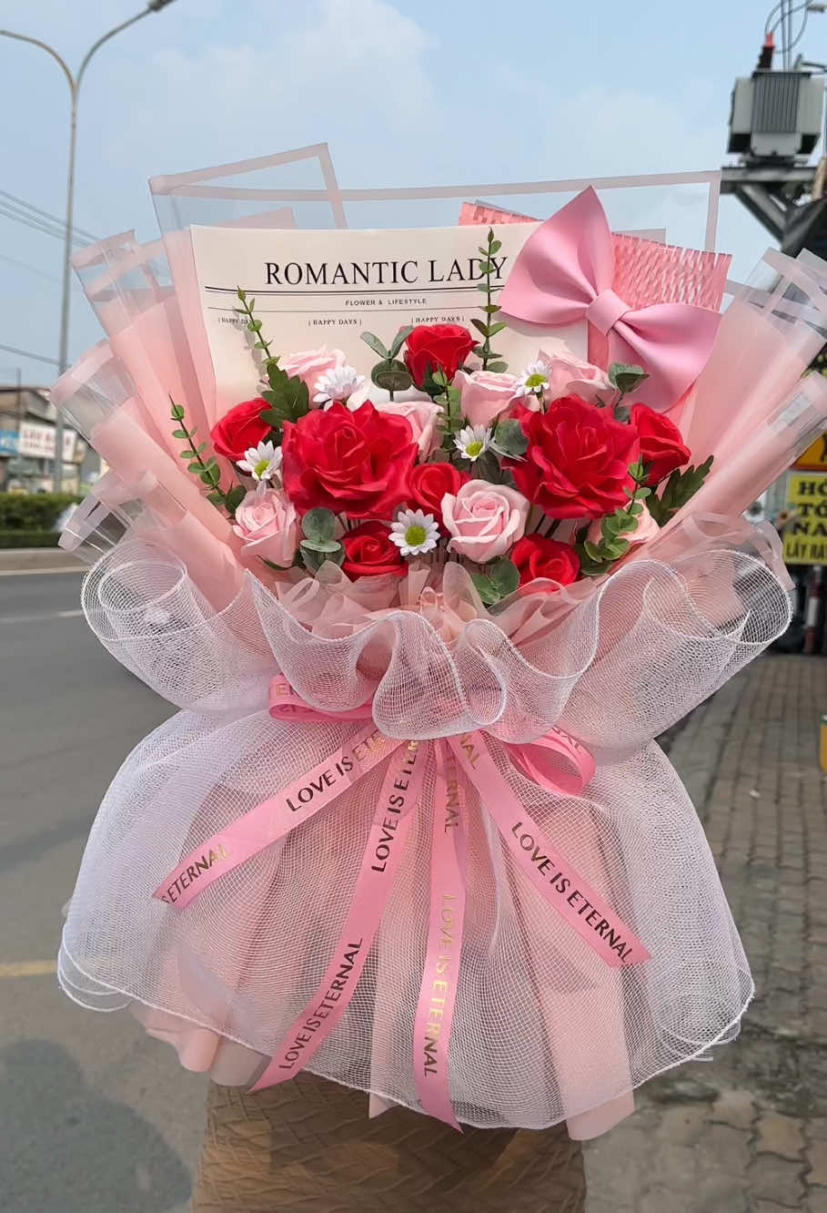 📢📢📢📢SHOP BẮT ĐẦU NHẬN ĐẶT TRƯỚC ĐƠN LỄ 20/10  với những bó size TO VÀ SIÊU TO✅✅✅✅ Dưới bài viết này 👇👇👇👇 Từ HÔM NAY đến hết ngày 16/ 10 Sau Ngày 16/10 shop bán hoa có sẵn tại tiệm. ✅ƯU ĐÃI CHO KHÁCH ĐẶT TRƯỚC  🥇Tặng kèm banner in THEO YÊU CẦU + THIỆP viết tay 🥈Hỗ trợ freeship nội ô Cần Thơ cũ 4km cho đơn trên 500k 🥉Tặng kèm đèn led+ kẹp nơ xinh  🟡SAU 17 GIỜ MỖI NGÀY SHOP CHỈ BÁN HOA CÓ SẴN TẠI SHOP🔸🔸 🎁Khách đặt đơn từ 200k shop tặng banner có sẵn tại shop hoặc thiệp trắng  🛵SHIP HỎA TỐC TRONG 2 TIẾNG NỘI Ô CẦN THƠ CŨ, TẤT CẢ CÁC MẪU CÓ SẲN TẠI SHOP _______________ 💐🌷🌹 𝐓𝐈𝐄̣̂𝐌 𝐇𝐎𝐀 𝐒𝐀́𝐏 𝐓𝐑𝐔́𝐂 𝐇𝐔𝐘̀𝐍𝐇 𝐂𝐀̂̀𝐍 𝐓𝐇𝐎̛ 🏩Đ𝐢̣𝐚 𝐜𝐡𝐢̉: 𝟏𝟓𝐂 𝐍𝐠𝐮𝐲𝐞̂̃𝐧 𝐕𝐚̆𝐧 𝐋𝐢𝐧𝐡, 𝐇𝐮̛𝐧𝐠 𝐋𝐨̛̣𝐢, 𝐂𝐚̂̀𝐧 𝐓𝐡𝐨̛ ☎️𝐇𝐨𝐭𝐥𝐢𝐧𝐞: 𝟎𝟑𝟔.𝟕𝟎𝟎.𝟏𝟓𝟕𝟖 #20thang10 #hoasapcantho #hoa #hoasap #quatang                     