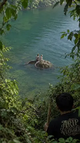 Sepertinya mereka tidak ingin di rekam...📷