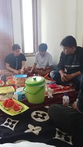 Valen ada dirumah AnasBoby karang Penang 