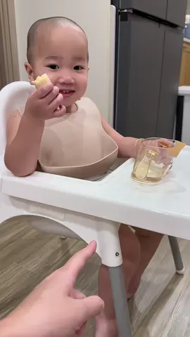 Cốc tập uống cho bé #tueanmommy 