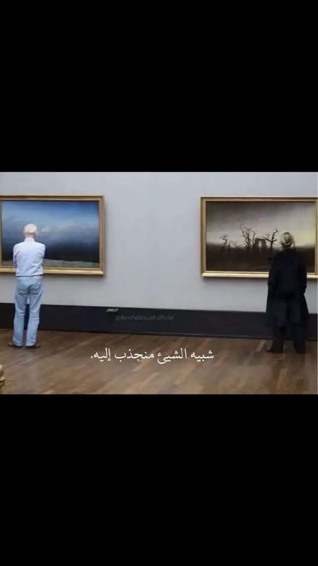 يعد برج المملكة واحداً من أبرز المعالم المعمارية في الرياض بشيء، ورمزا حديثا يعكس تطور المملكة العربية السعودية ونهضتها العمرانية منذ افتتاحه، أصبح البرج وجهة رئيسية للسكان والزوار، ليس فقط لارتفاعه المميز بل أيضا لما يقدمه من مرافق متنوعة وتجربة فريدة. تم افتتاح برج المملكة عام 2002، وهو مشروع تابع لشركة المملكة القابضة التي يملكها الأمير الوليد بن طلال. طابقاً، ما جعله لفترة طويلة أحد أطول المباني في الشرق الأوسط، تصميمه الفريد الذي يشبه فتحة القوس في أعلى عط أعلاه بيميزه عن بقية ناطحات السحاب، وقد صمد ليكون تحفة معمارية تجمع بين الحداثة والهوية المحلية. يضم البرج مجموعة واسعة من المرافق، منها مكاتب إدارية، وشقق سكنية فاخرة، بالإضافة إلى فندق فورسيزونز الرياض الذي يعد من أفخم الفنادق في المدينة. كما يحتوي على مركز تسوق ضخم يعرف باسم مملكة مول، ويضم العديد من العلامات التجاريه #fyp #explore #real 
