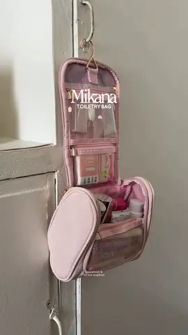 a must have especially for travellers! 🧴💖 #toiletrybag #toiletryorganizer #travelbag #travelessentials #toiletrypouch 