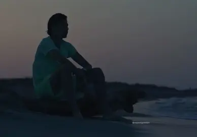 Si en ce moment tu as l’impression de ne plus avoir la même énergie, de trop réfléchir et de tout remettre en question, rappelle-toi que tu n’es pas obligé d’aller bien tous les jours. Il y aura forcément des moments où ton mental prendra le dessus et où tu verras tout beaucoup plus sombre que ça ne l’est réellement. Ne prends pas de décisions définitives à partir d’un état passager. Laisse-toi le temps de retrouver ton équilibre. Ce n’est peut-être pas ta vie que tu veux changer, c’est juste ton esprit qui a besoin de repos. 🫶🏻  #pourtoi #kemys #kmsenkangoo #fyp #kgo 