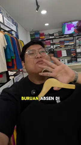 Buruan checkout sebelum habis!! Masukin keranjang bukan berarti ngamanin stoknya!! #kaospolosmania #kaospolos #kaospria #kaosviral #outfitinspo