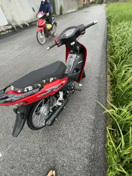 mưa quá bẩn hết xe  #wave #uocduoclenxuhuong #honda 