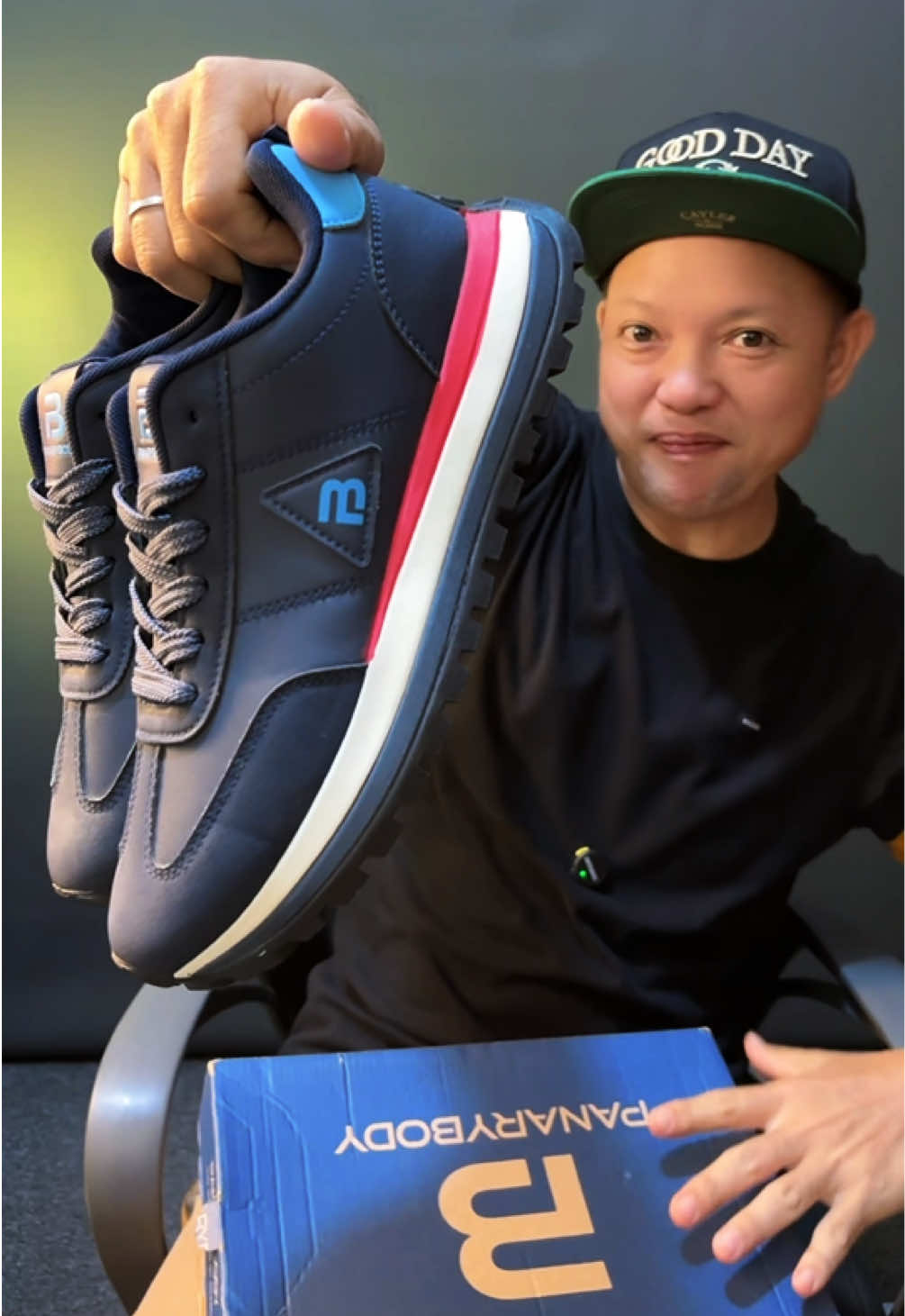 Sepatu sneakers pria keren panarybody QN325. #sepatusneakerspria #sepatucasual #sepatuootd #sepatutrendy #sepatupanarybody 
