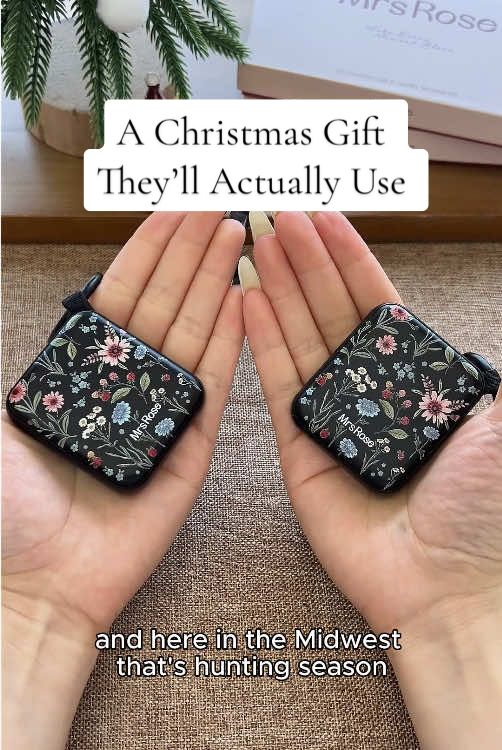 Pretty hand warmer!Nice size!Heats up fast!#tiktokshopcreatorpicks #stockingstuffers #falldealsforyoudays #handwarmers #winteressential 