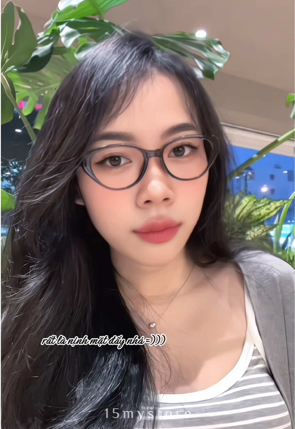 Xinh vữ luon á nha nàngg #kinhmat #matkinh #kinhcan #kinhdoimau #kinhmatmeo 