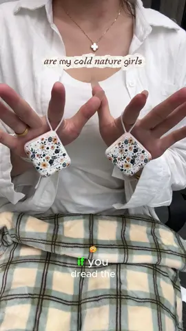 My hands gets so cold during the fall and winter and if I don’t have one of those handwarmers from the convenient store, my hands are pretty much frozen. #coldhands #handwarmer #handwarmers #fyp #electrichandwarmer  