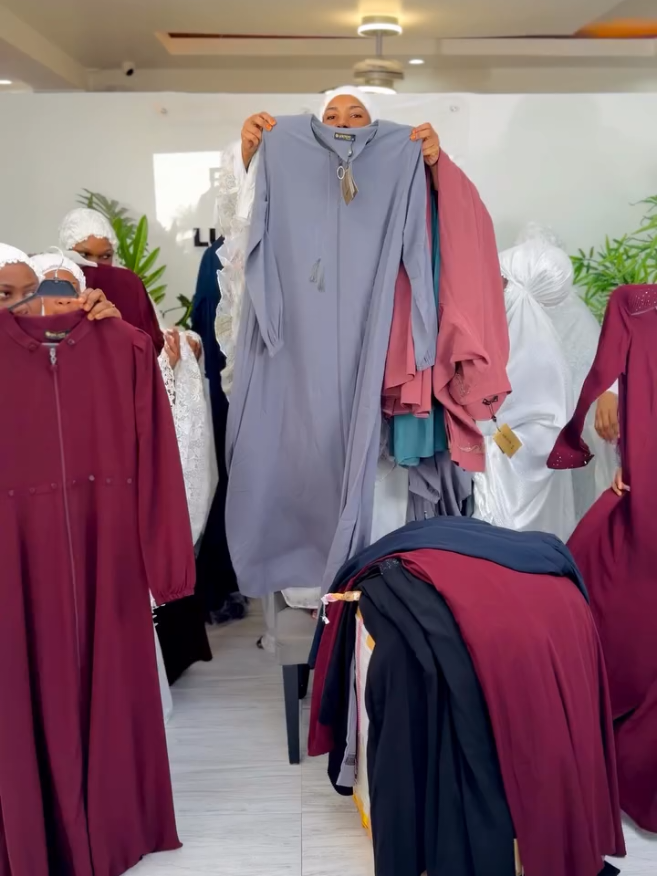 KINDLY SAVE/SCREENSHOT OT INTEREST OR DM/WHATSAPP 0597608221 #fypシ #abaya #trending #goviral #muslim 