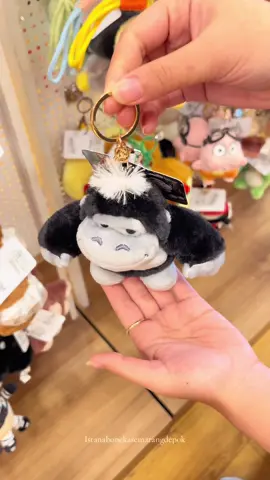 yang kemarin cari cari keychain unik unik, nih mimin ready in keychain yangg lucu bnget🥹🥹  Cari Kado Boneka Premium atau Hadiah Spesial di Semarang? Semua produk Isbon sudah ber-SNI, berkualitas tinggi, dan dilengkapi Garansi Seumur Hidup!  📦 Layanan Pengiriman: Bisa Kirim Instan (gosend) ke area sekitar store.  📍 Alamat Toko: [Jl.Depo, No.36B, Kembangsari, Semarang Tengah, Kota Semarang ]  #keychain #unik #animal #plushies #giftideas 