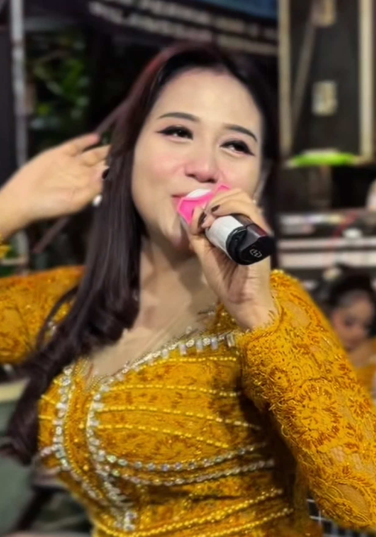 Pulanglah oh kasihku || Dina Dhemes #admajamusic #campursari #TikTokSeries @Bogang (ADMAJA MUSIC) @Admaja mania @mas'geotreex @AdjieWinsa @PAK EKO ADMAJA @Aldrian Prasetyo @AGUS WINAR @DINA DHEMES 