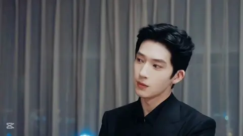 Pake baju hitam 😍🫦🔥#theearlyspring #fyp #chinesedrama #jingboran #fypdongggggggg 