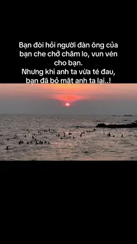 Bạn đòi hỏi người đàn ông của bạn che chở chăm lo, vun vén cho bạn. Nhưng khi anh ta vừa té đau, bạn đã bỏ mặt anh ta lại..!  #viral #hoanghon #vungtau #xuhuong #tinhyeu 