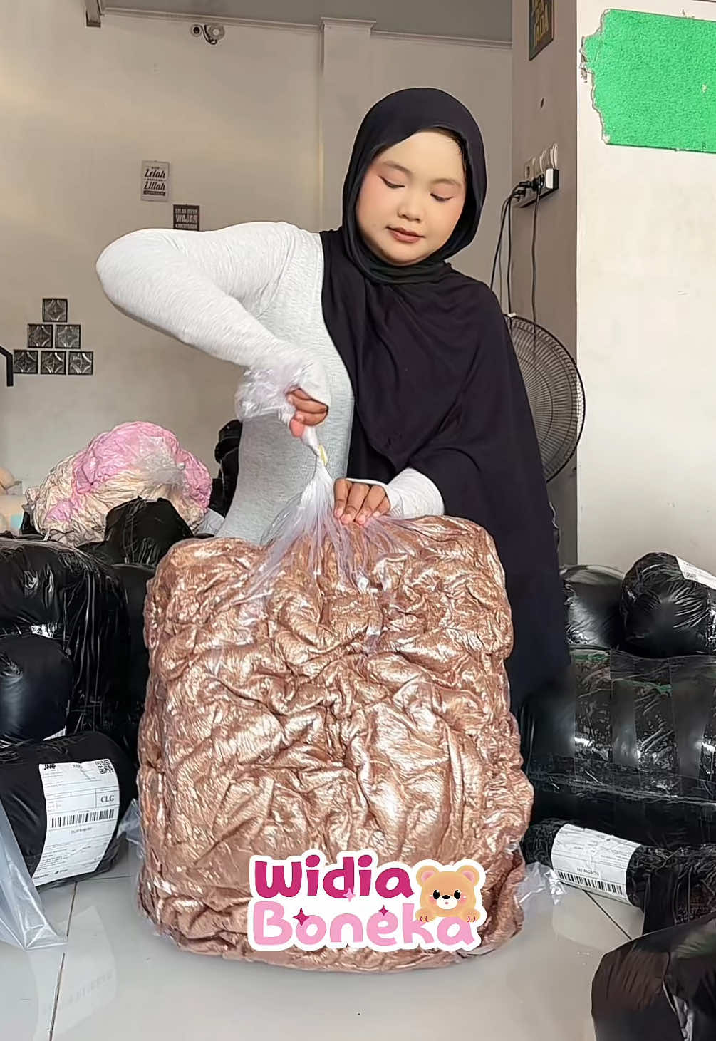 Rekomendasi boneka jumbo yang murahhh😍#boneka #bonekajumbo #kadoulangtahun #bonekateddybear #bonekaviral 