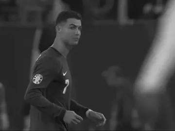 واغمض عيني واتخيل يجيني 💔#crstianoronaldo #fyp #البرتغال #كرستيانو_رونالدو #اكسبلور 