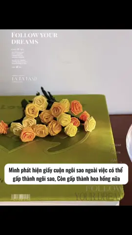 Không ngờ giấy gấp sao lại có thể biến thành hoa hồng đẹp thế này 