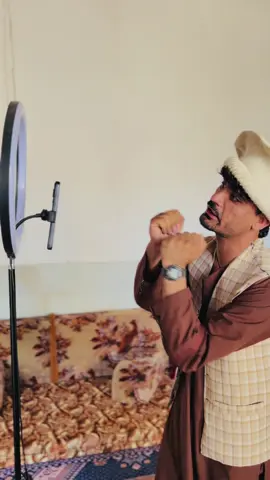 لایف یی په حیر که شیشه ټکواۍ #funny #foryoupage #trending 