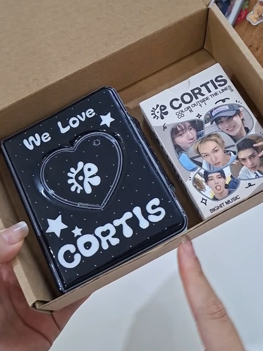 #collectbook #lomocard #cortis 