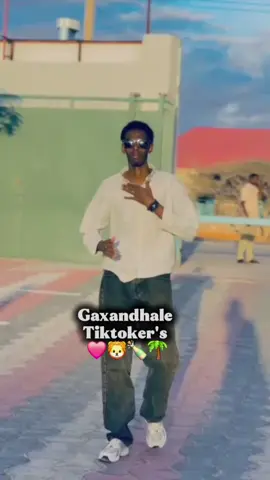 Lakala tag Orod se maha❤️🤘 kuyaca dhalinyaro🦁👈 #mudugnimo🇸🇱 #soamalitiktok #birtaadag #cumarmaxamuud🇸🇱🔫🦁🇸🇱🔫🦁 #cumarmaxamuud_queens👸🏻🔥🇸🇱 @ANSHAX🍾🍾 @Mss Bookh❤️🧚‍♀️💋 @Maahir 🔥 