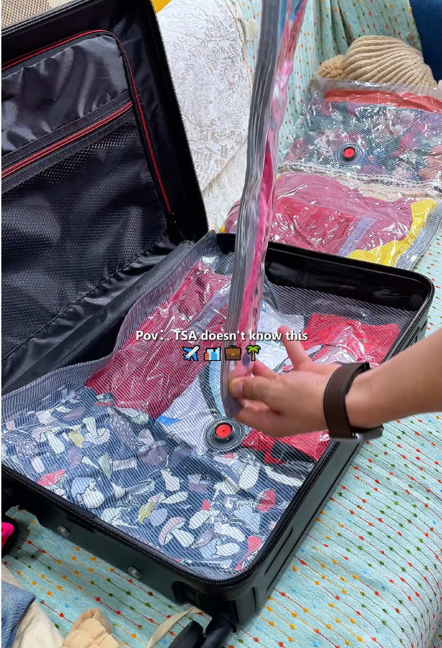 🚨Stop overpacking! These 2026 Upgraded Vacuum Storage Bags Fix Everything ✨👇🛍 #trendalert #vacuumstoragebag #compressionbag #declutterchallenge #storagehacks 