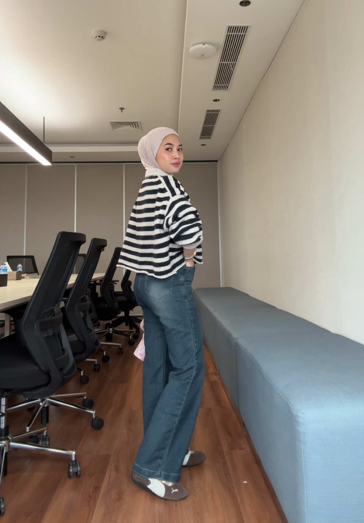 Happy friyay with ths pants🫶🏻 #outfitideas 