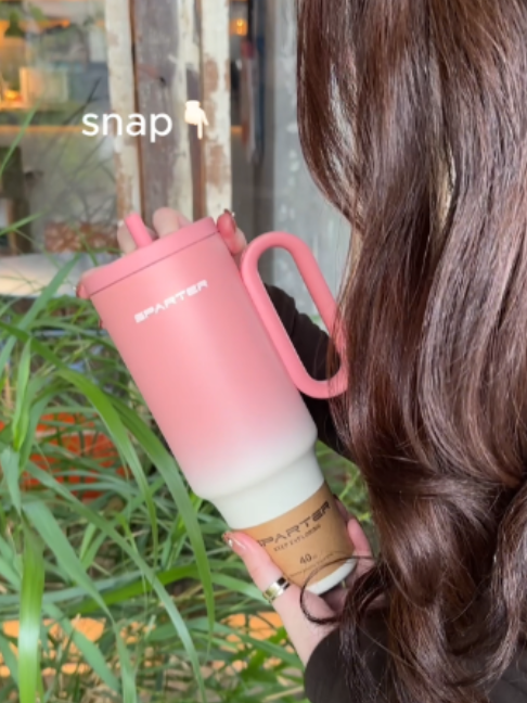 snap👇🏻 =100% LEAKPROOF 💓#FallAesthetic #TumblerTok #sparter #OneHandTumbler #LeakProofLid #giftforher #tumbler #ShopTheLook