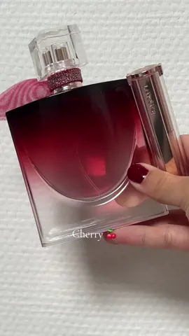 En collaboration avec @Lancôme X @lorealistarfr  Cherry 🍒 ne jamais oublier la toute finale  #lancomemakeup #lancomefragance #LorealistarFRVeryCherry #cherry #parfum 