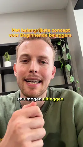Meer rendement zonder meer risico? Meestal bestaat dat niet. Dat is de essentie van de risico-rendementcurve. Op lange termijn geldt doorgaans: → lager risico = lager verwacht rendement → hoger risico = hoger verwacht rendement, maar ook grotere verliezen Voor veel langetermijnbeleggers is daarom niet het maximale rendement de juiste vraag, maar: Hoeveel risico heb ik nodig om mijn doel te bereiken? Een wereldwijd gespreide aandelen-ETF is daarbij interessant: je spreidt over duizenden bedrijven, landen en sectoren, terwijl je historisch een aantrekkelijk langetermijnrendement hebt behaald. Maar spreiding maakt aandelen niet risicoloos. Grote tussentijdse dalingen blijven mogelijk. De kunst is dus niet om risico volledig te vermijden. De kunst is om geen risico te nemen waarvoor je onvoldoende wordt beloond. Hoe kijk jij naar die verhouding tussen risico en verwacht rendement?