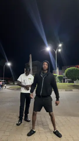 Nas ruas do Sumbe #viralvideo #foryou #fypシ #angola🇦🇴portugal🇵🇹brasil🇧🇷 @Jogo bom m boy 👺 