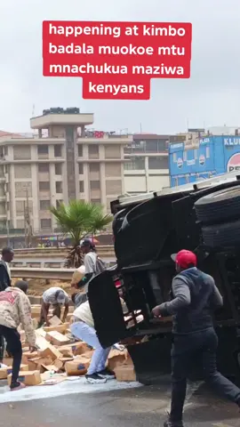 yani wasee ni wanoma badala waomoe mtu ni maziwa wanaiba happening pale kimbo right now #viralvideo #thikaroad #foeyouforme #trends #viral 