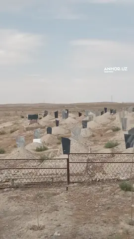 Yangi Toshkent aeroporti qurilishi sabab 7 ta qabriston ko‘chiriladi Toshkent viloyati hokimining 2026-yil 15-sentyabrdagi qaroriga ko‘ra, Yangi Toshkent xalqaro aeroporti hududidagi 7 ta qabriston ko‘chirilishi belgilandi. Ushbu jarayon Prezidentning 353-sonli qarori, qonunchilik va O‘zbekiston musulmonlari idorasining 2026-yil 10-apreldagi xulosasiga asoslanadi. Diniy xulosaga ko‘ra, aniqlangan suyak qoldiqlari ehtiyotkorlik va hurmat bilan yig‘ilib, boshqa qabristonlarga qayta dafn etilishi shart. #yangitoshkent #qurilish #qabriston #hokimlik #muhim  