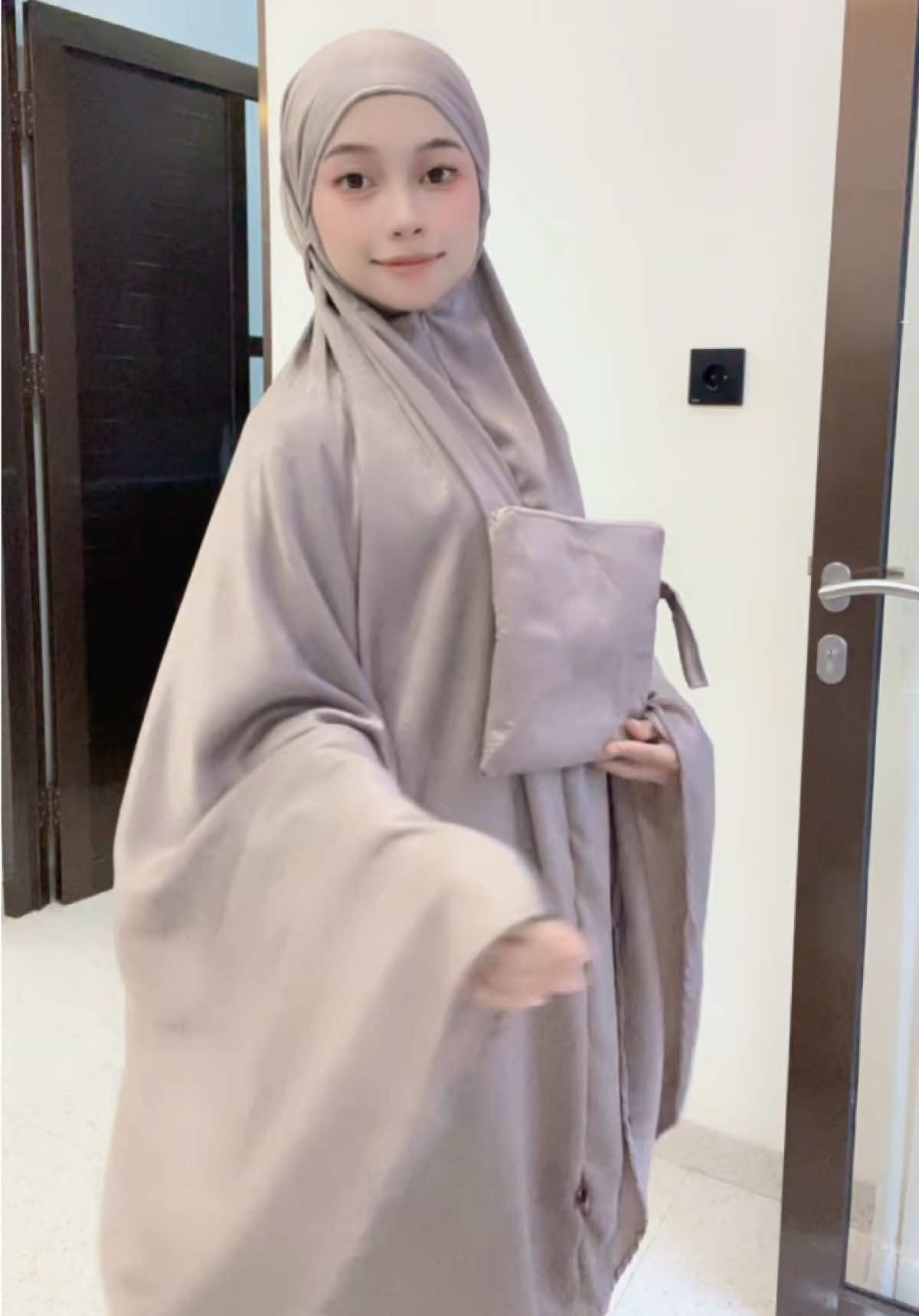 Mukena polos cantik😍🫰 #mukenakekinian #mukenacantik #mukenasantorini #mukenapolos #anshop22 