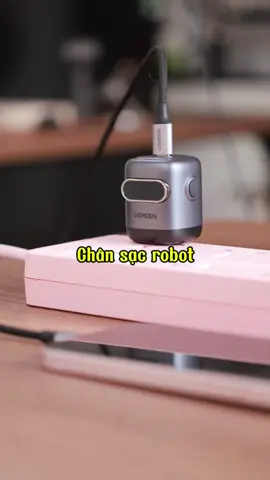 Sạc điện thoại cũng thể chọn loại độc lạ như này. Như robot mini, nhiều màu lựa chọn mà có thể làm quà tặng cho những ai đam mê công nghệ #trannntrainghiem 