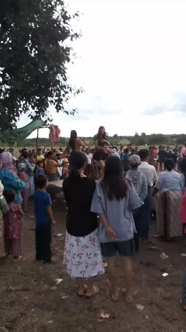 မိုက္တယ္ေနာ္ 
