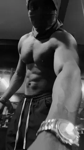 DHAGXOOW GO FOR IT💪#kenyantiktok🇰🇪 #buutey #foryoupage #viral #gymmotivation STAY FUCKING HARD 😩😩😩😩💪🤟🏿