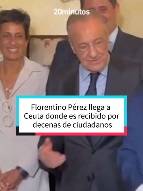 Florentino Pérez llega a Ceuta donde es recibido por decenas de ciudadanos: 