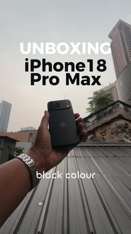 First look iPhone18 Pro Max. Sebelum ni pernah ada warna hitam for iPhone16 Pro Max, but this one is something else 🖤. Can’t wait to share with you guys some of the photo/video results soon! #ShotOniPhone #ShotOniPhone18ProMax 