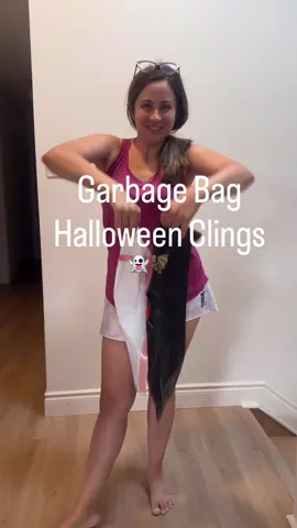 Garbage Bag - Halloween Clings 🦇👻- SAVE this fun idea for Halloween!  •bags are not a toy for kids - adult supervised!  #halloween #halloweencrafts #diyhalloween #halloweendecorations