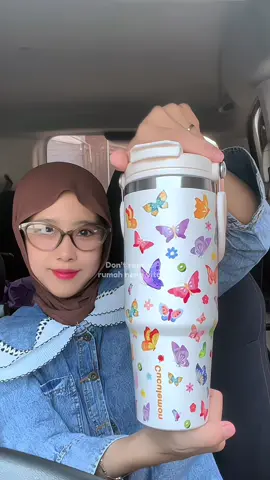 Cakeeep banget loh bund tumbler nya,bisa untuk sekolah,kerja,jalan jalan 😍😍 #tumbler #aesthetictumbler #tumblerstainless #tumblerviral #fyp 