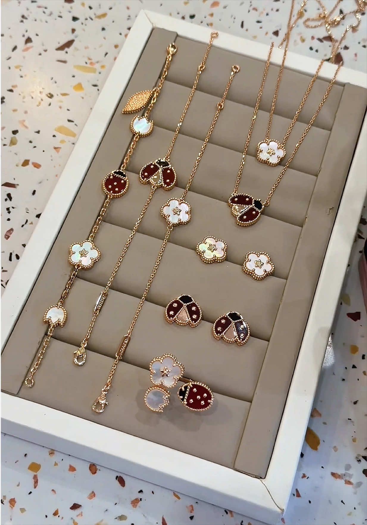 #phukientrangsuc #trangsucchetac #hongkongjewelly #vca #vancleef 