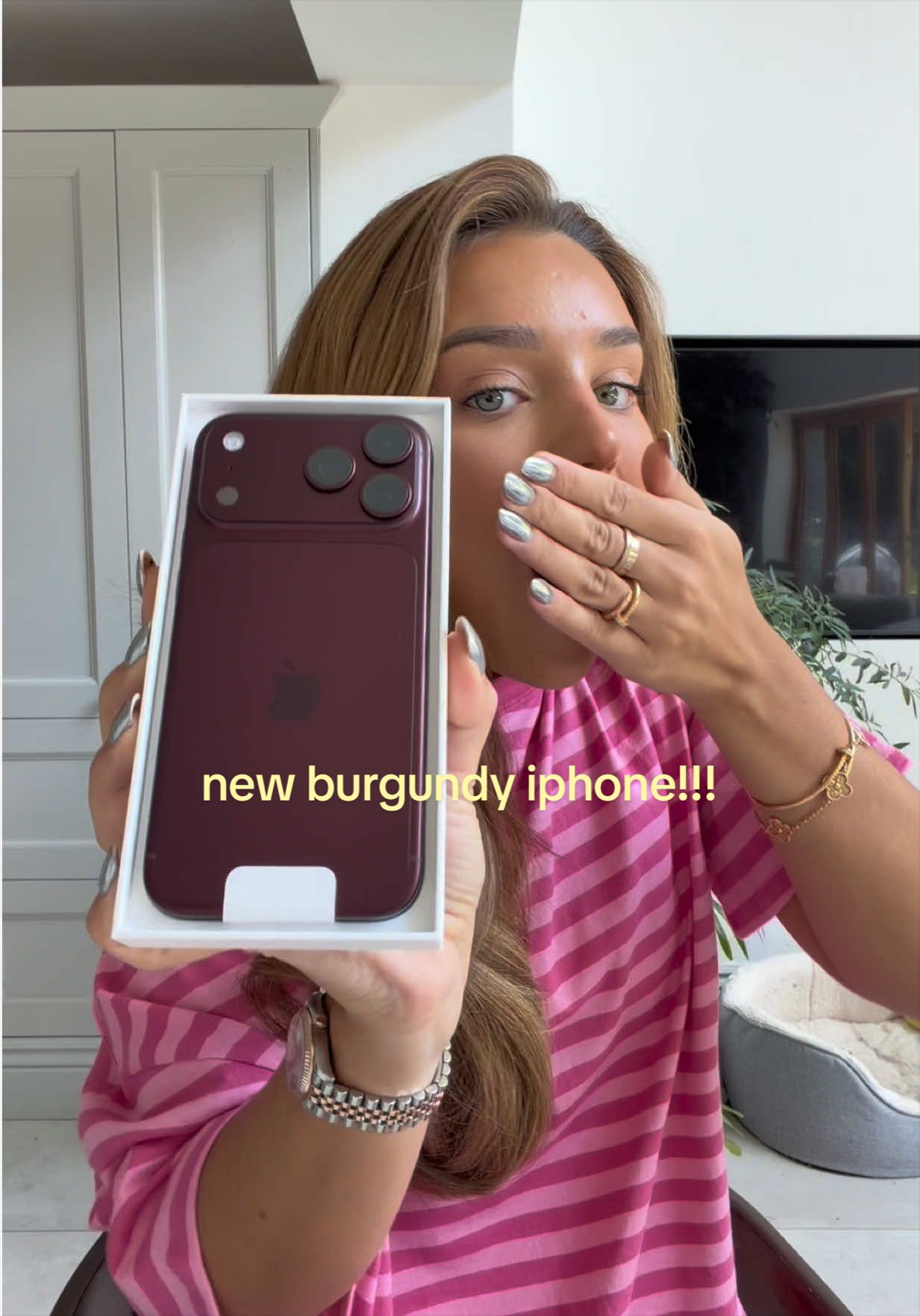 happy new iphone day 🍂🎀💕
