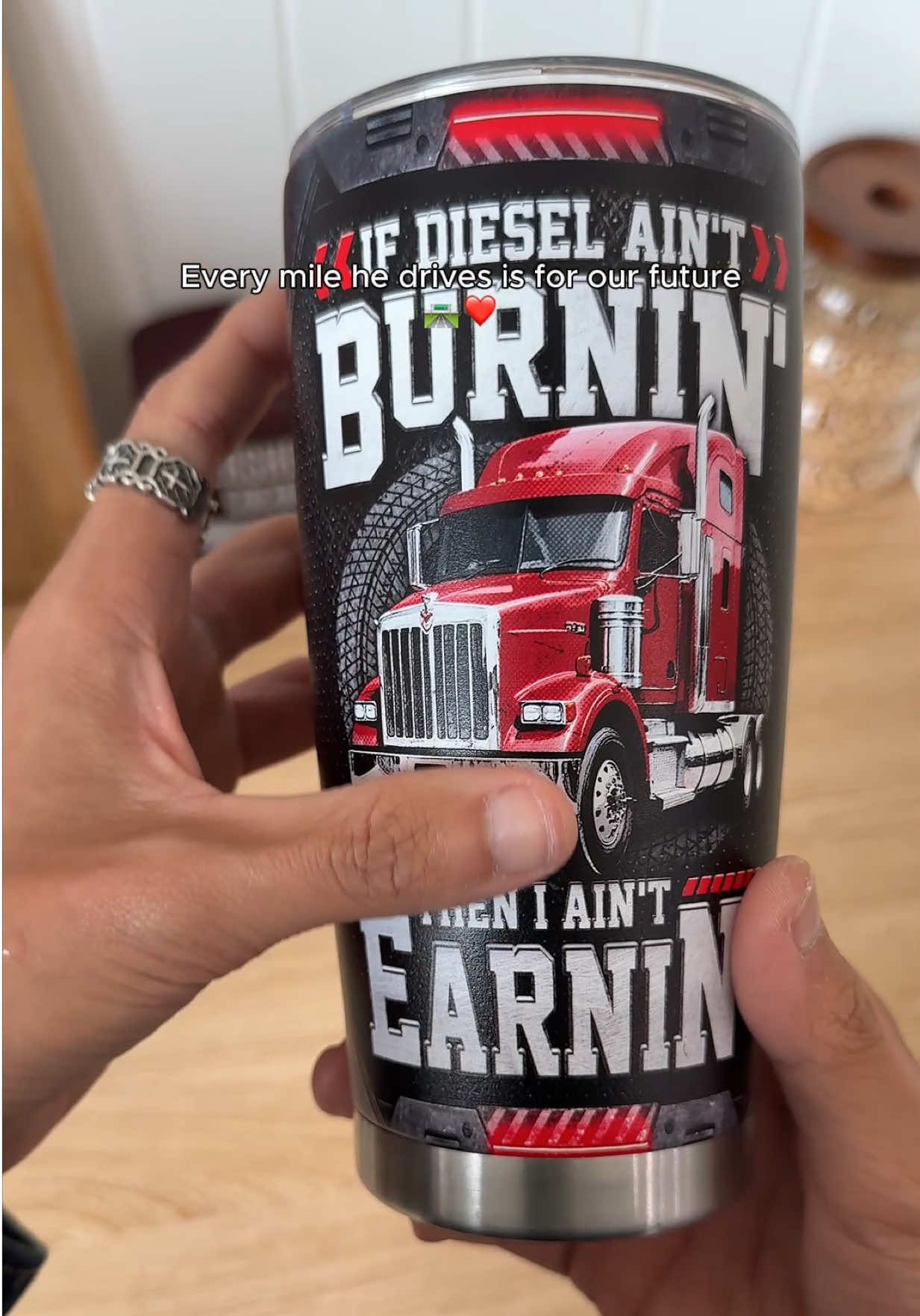 The perfect gift for your boyfriend! Your man deserves this so much 🥰 Don’t forget using code SAND10BOO for 10% OFF guys! #truckerday #boyfriendgifts #truckergift #coffeetumbler #sandjest 