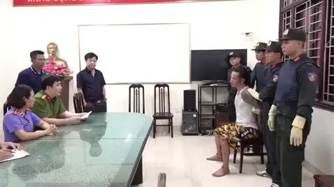 CÔNG AN  NINH BÌNH BẮT NGƯỜI ĐÀN ÔNG 8 TIỀN ÁN VỀ HÀNH VI 
