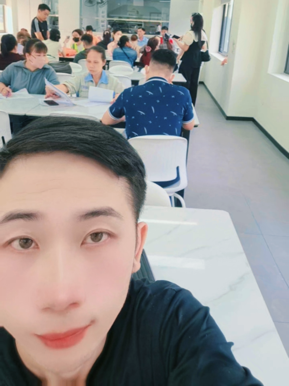 cuộc sống của tôi vào mỗi buổi sáng là như vậy đó, cơ hội đến cho các bạn đây rồi! sáng mai gặp lại nhé. #hotrovieclam  #tuyendungcongnhan  #hotrolaodong  #CoHoiViecLam  #nhatkybodonthan 