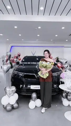 Thay vì bóc seal 18 promax thì tui đã có được chiếc xe mơ ước nè 🤭🤪  #Vinfast #vf9plus 